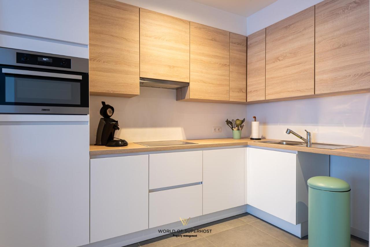 Spacious Apartment Closeby The Sea Up To 6 People! ออสเทนด์ ภายนอก รูปภาพ